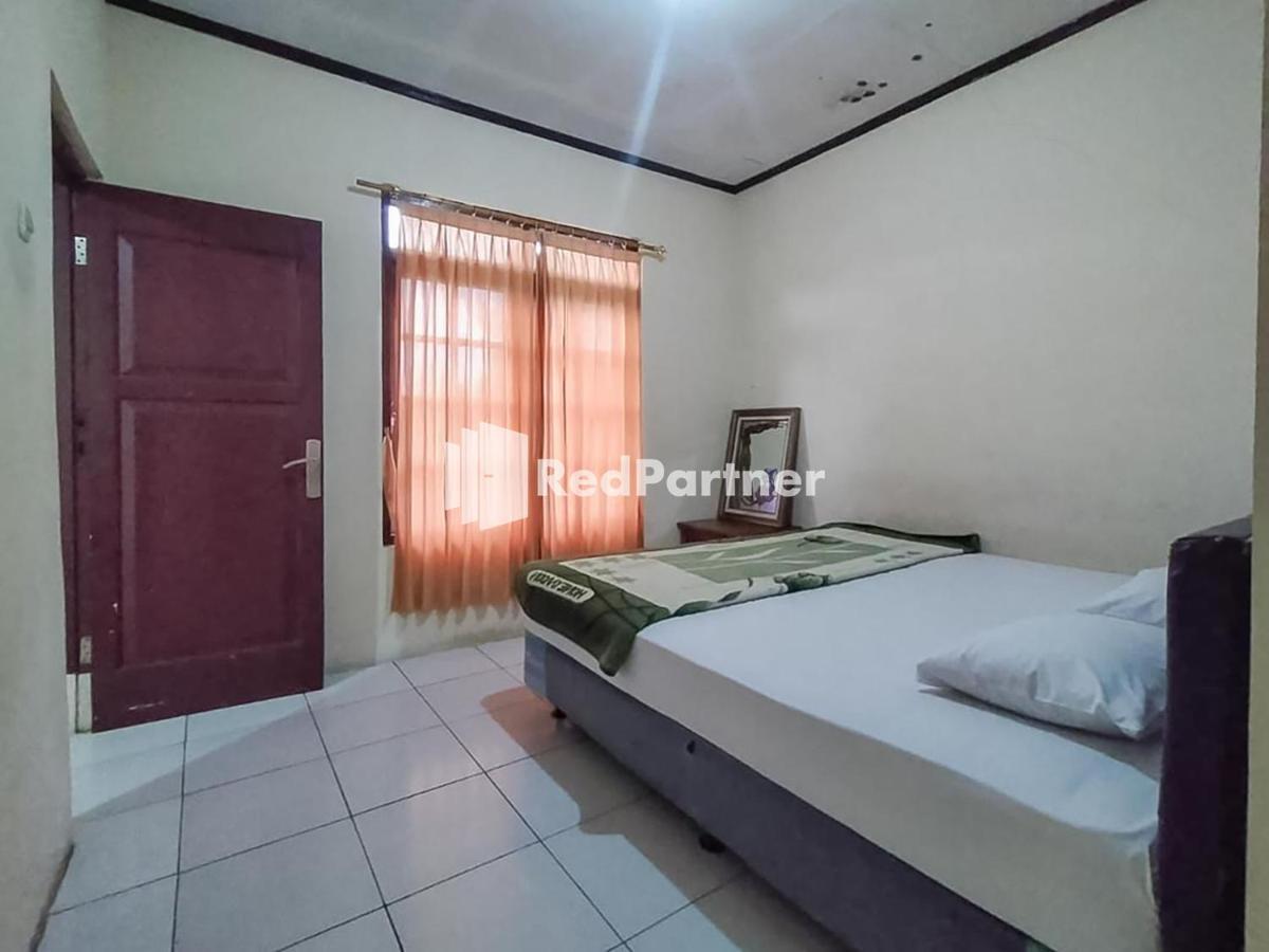 Pertiwi Village Redpartner Paragajen Exterior foto